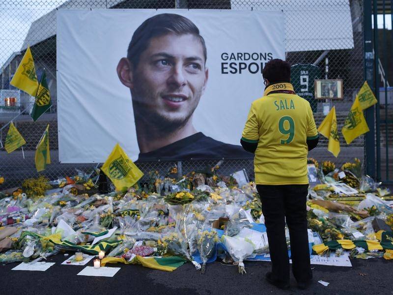 Fans will remember former Nantes striker Emiliano Sala who died in a plane crash one year ago.
