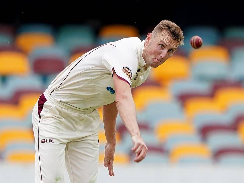 Australia and Queensland quick Billy Stanlake has joined English county club Derbyshire.